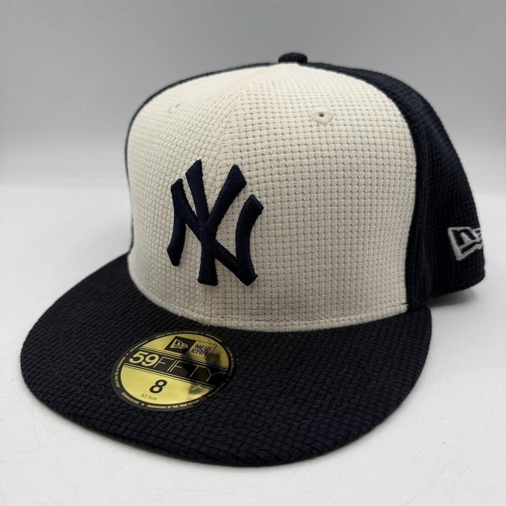 New Era 59FIFTY New York Yankees Hat Cap Sz 8 Navy/White Fitted Thermal Knit NWT